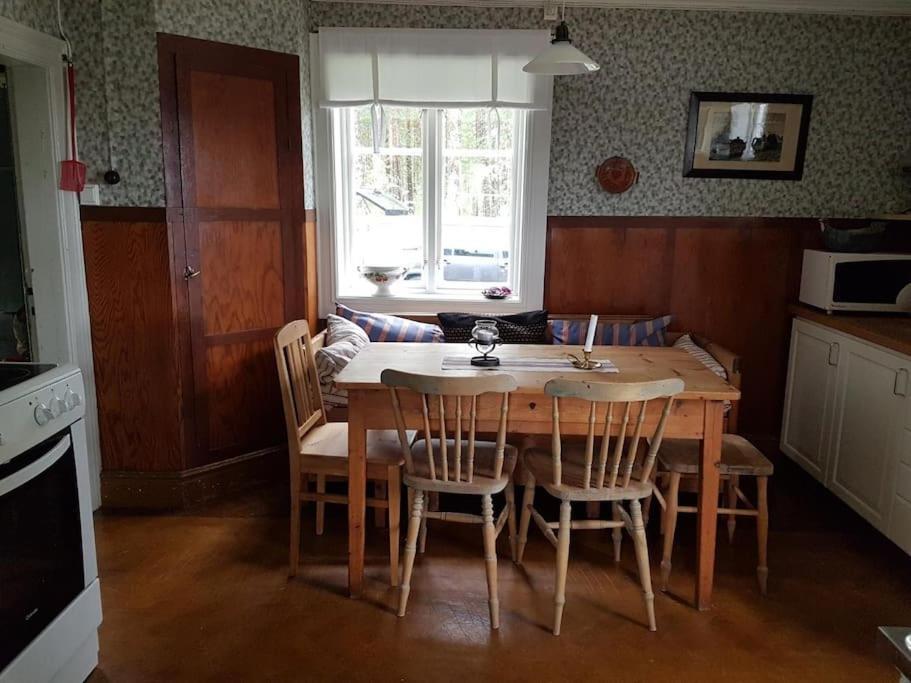 Charmig Gard Med Bastu, Strandtomt Och Utedusch I Naturskoent Omrade スベーグ エクステリア 写真